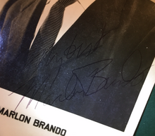 Marlon BRANDO signed authentic PC