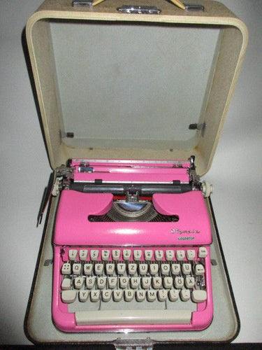 RARE VINAGE 50's 60`s OLYMPIA Colortip SM3 Typewriter in Pink